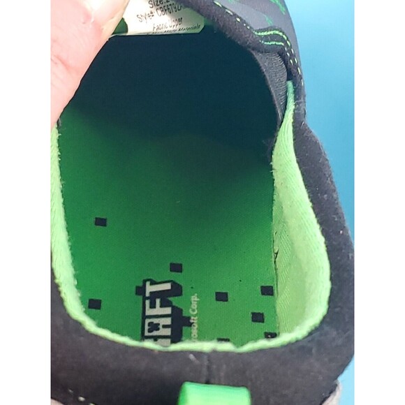 Minecraft Boy's Canvas Shoe Sz 2 Slip On Green Black - Picture 10 of 13